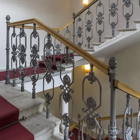 Falkensteiner فندق 5*