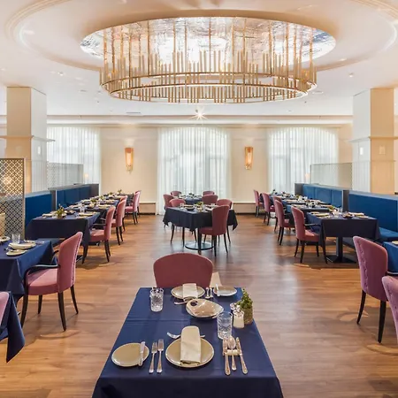 Falkensteiner 마리안스케 라즈네