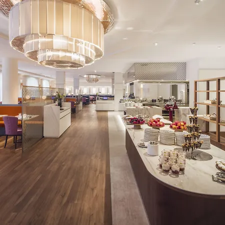 Falkensteiner Szálloda 5*